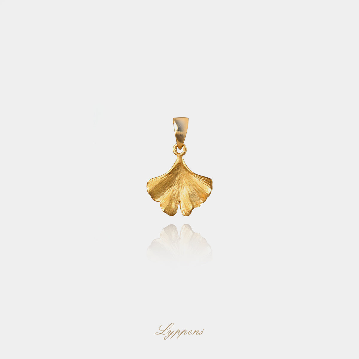 Yellow gold ginkgo leaf pendant