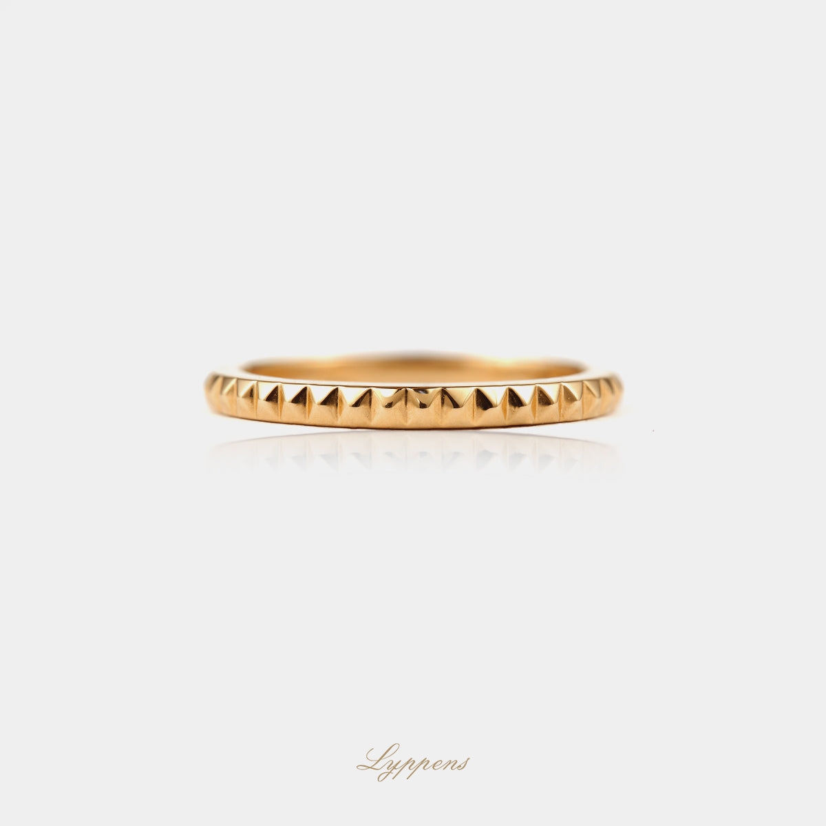 Yellow gold slip-on ring