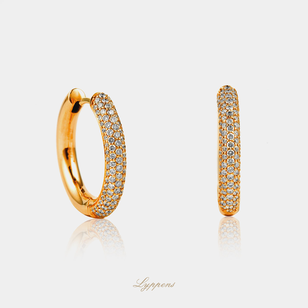 Geelgouden oorbellen met diamant