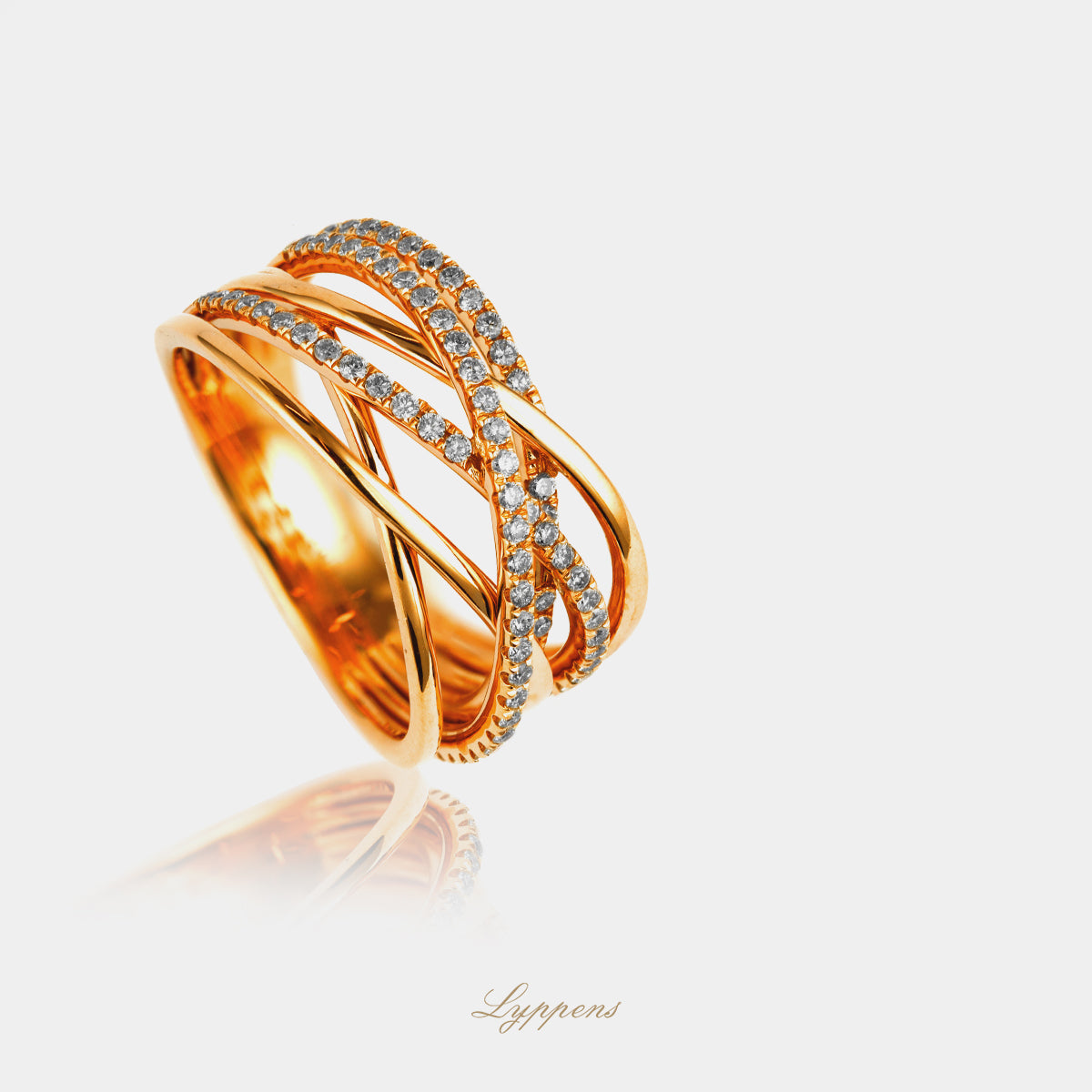 Yellow gold band ring with diamonds