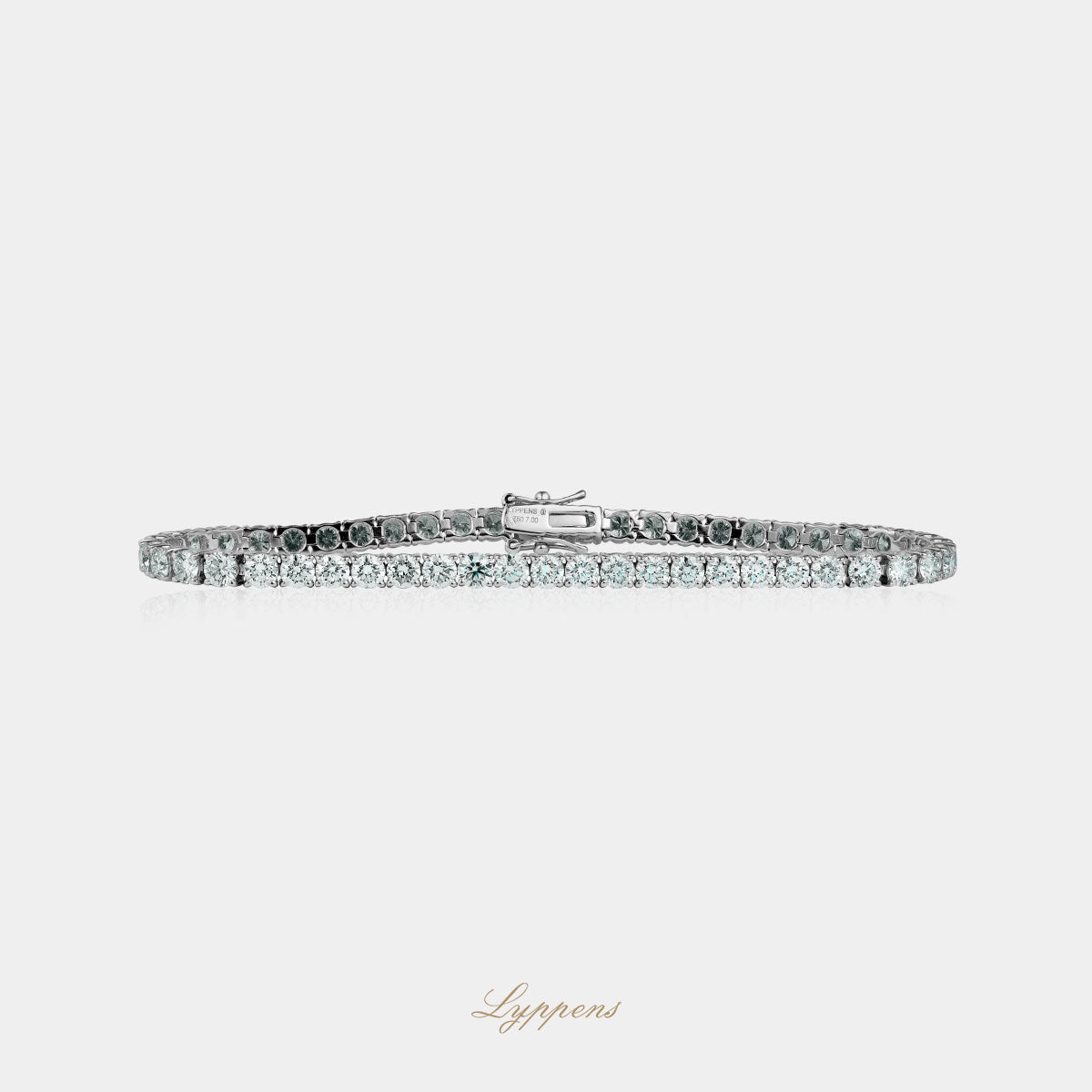 White gold tennis bracelet with diamond 7.00ct