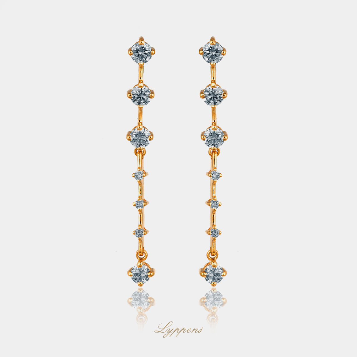 Yellow gold earrings with diamonds