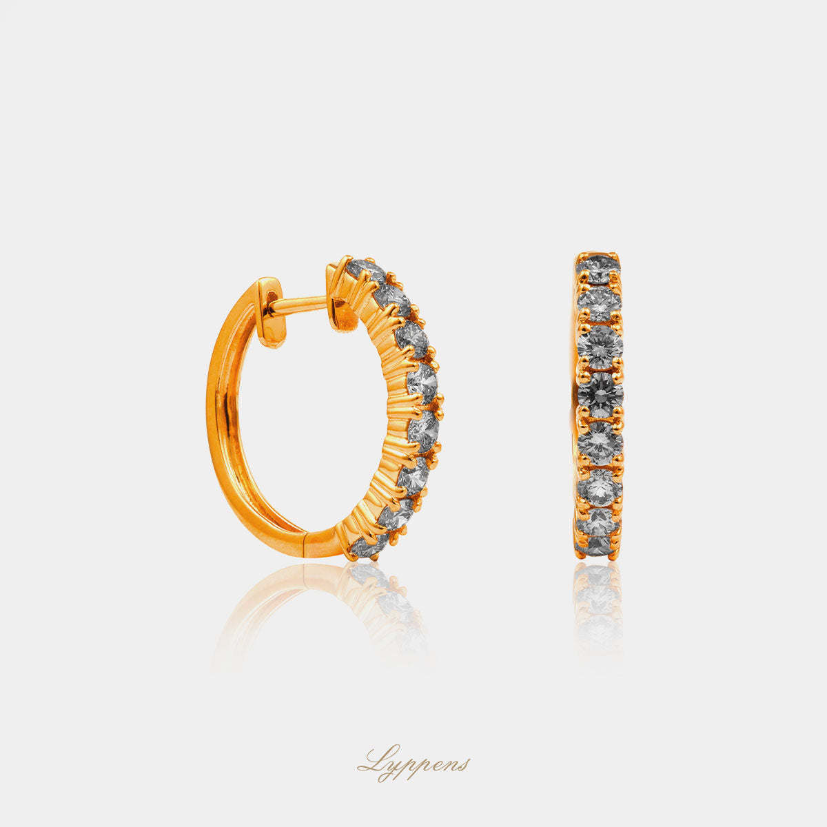 Yellow gold earrings with diamonds