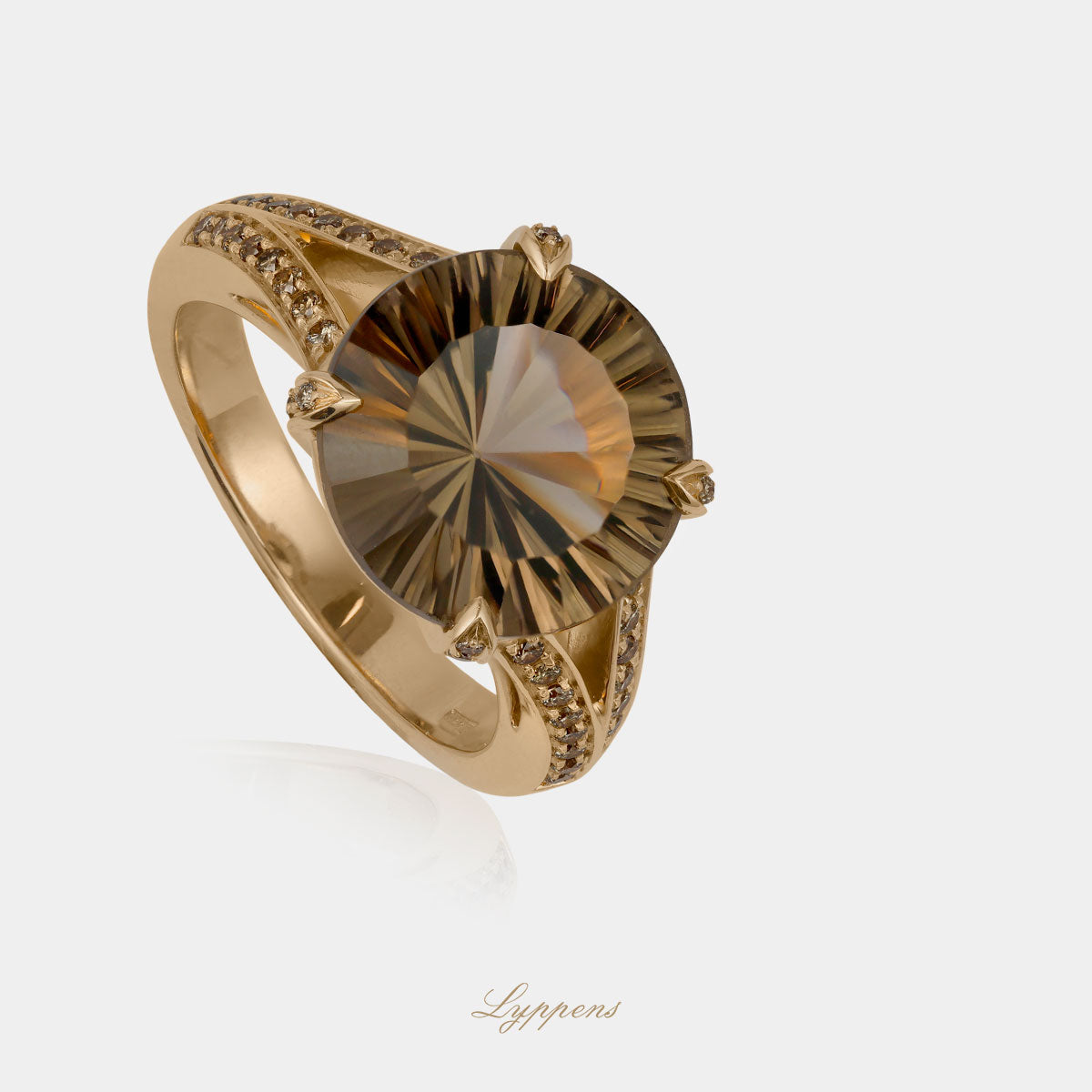 Rose gold ring with smoky quartz and diamonds