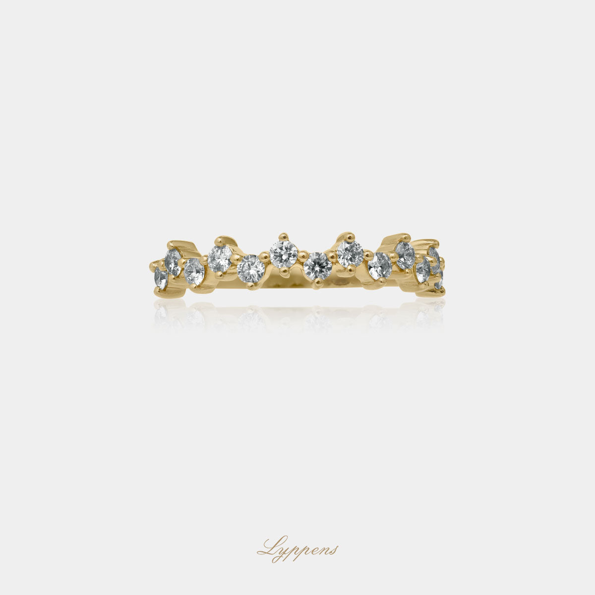 Yellow gold ring with diamonds
