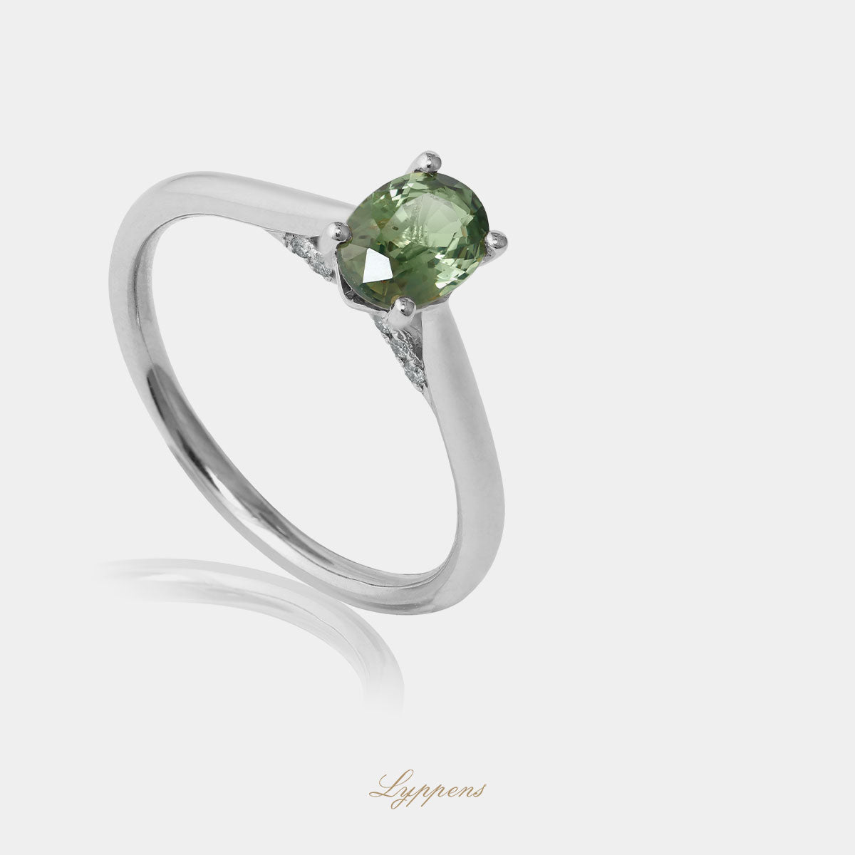 Witgouden ring met saffier en diamant