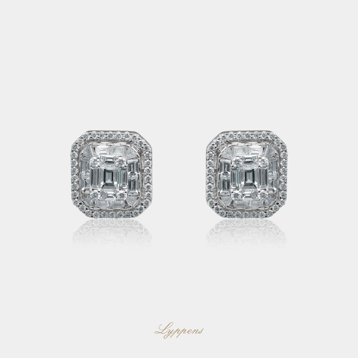 Witgouden oorbellen met diamant