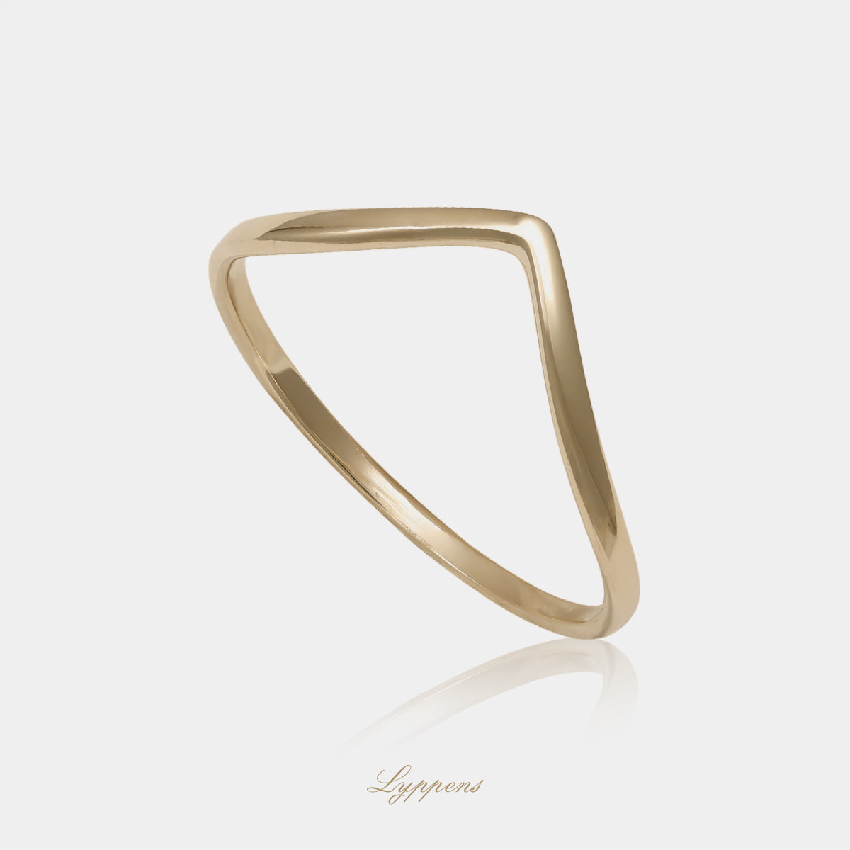 Elegante 14kt geelgouden ring in V-vorm, strak en tijdloos design