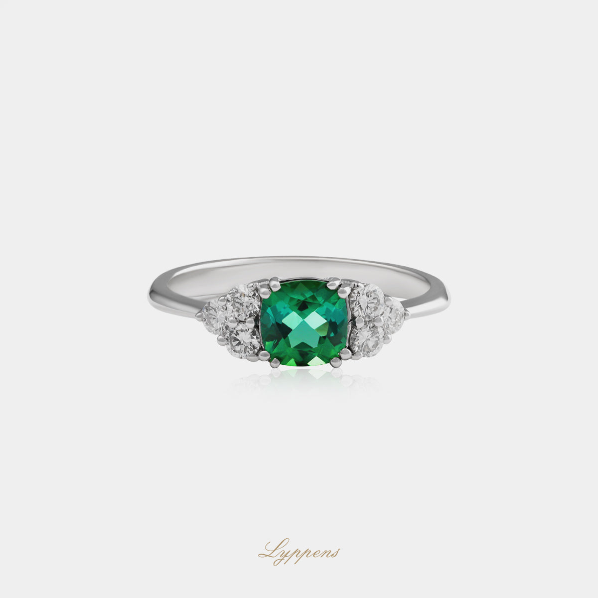 18kt witgouden ring met cushion geslepen toermalijn en 0.30ct briljant geslepen diamanten