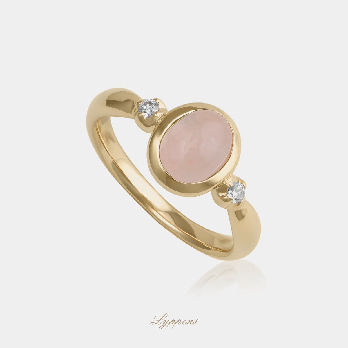 14kt geelgouden ring met rozenkwarts en subtiel briljant geslepen diamanten