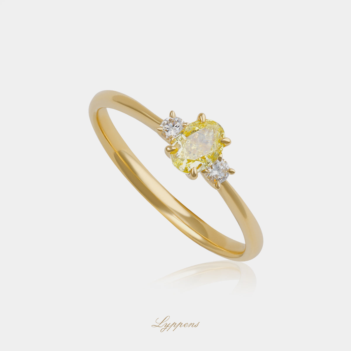 Geelgouden ring met fancy yellow en witte diamant