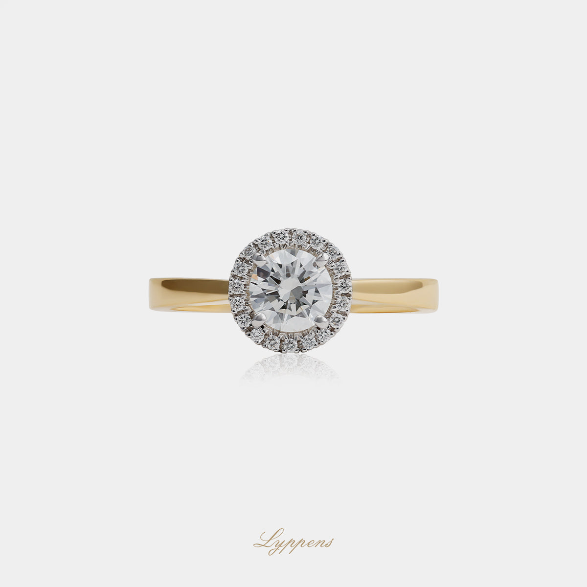18kt geel- en witgouden entourage ring met 0.60ct briljant diamant G VS1 en halo 0.09ct G SI1, GIA