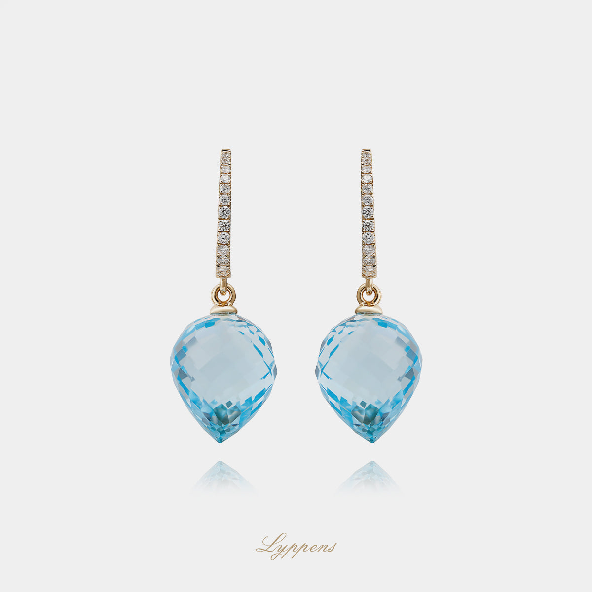 14kt geelgouden oorringen met briljant diamant 0.17ct H SI en druppelvormige sky blue topaas