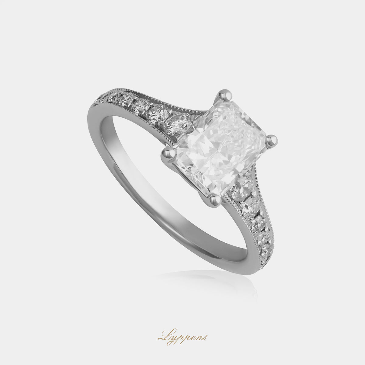 18 karaat witgouden verlovingsring met radiant geslepen diamant 1.50ct en briljant pavé 0.35ct, GIA