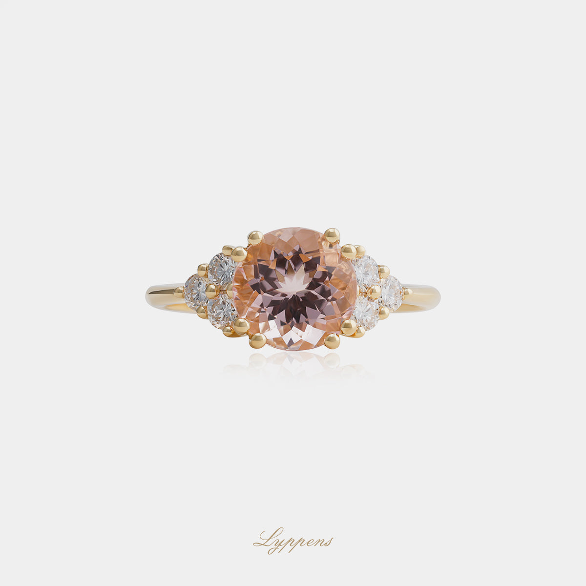 18kt geelgouden ring met cushion geslepen morganiet en briljant diamant 0.38ct G SI