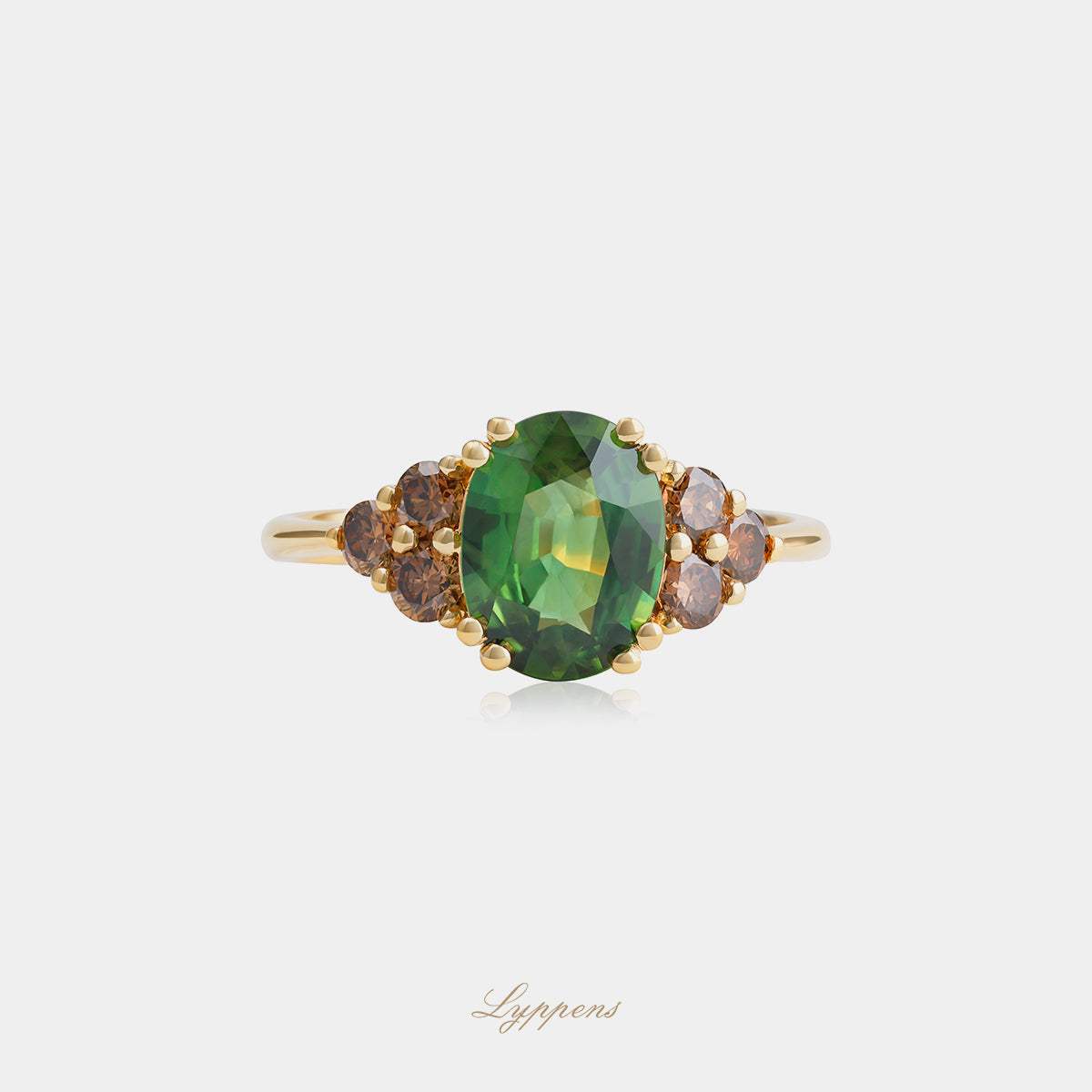 18kt geelgouden ring met ovaal groene saffier en bruine briljant diamant 0.39ct SI