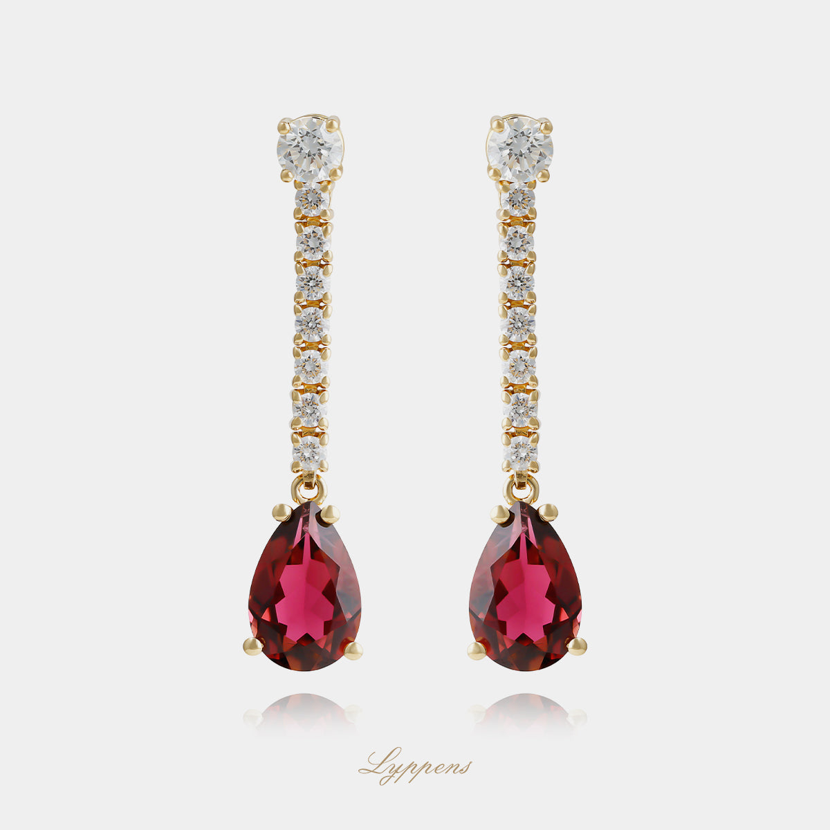 18kt geelgouden oorhangers met briljant diamant 0.61ct F VVS en peer geslepen rubeliet