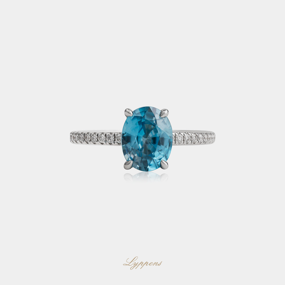 18kt witgouden solitair ring met ovaal zirkoon en pavé diamant 0.32ct G SI
