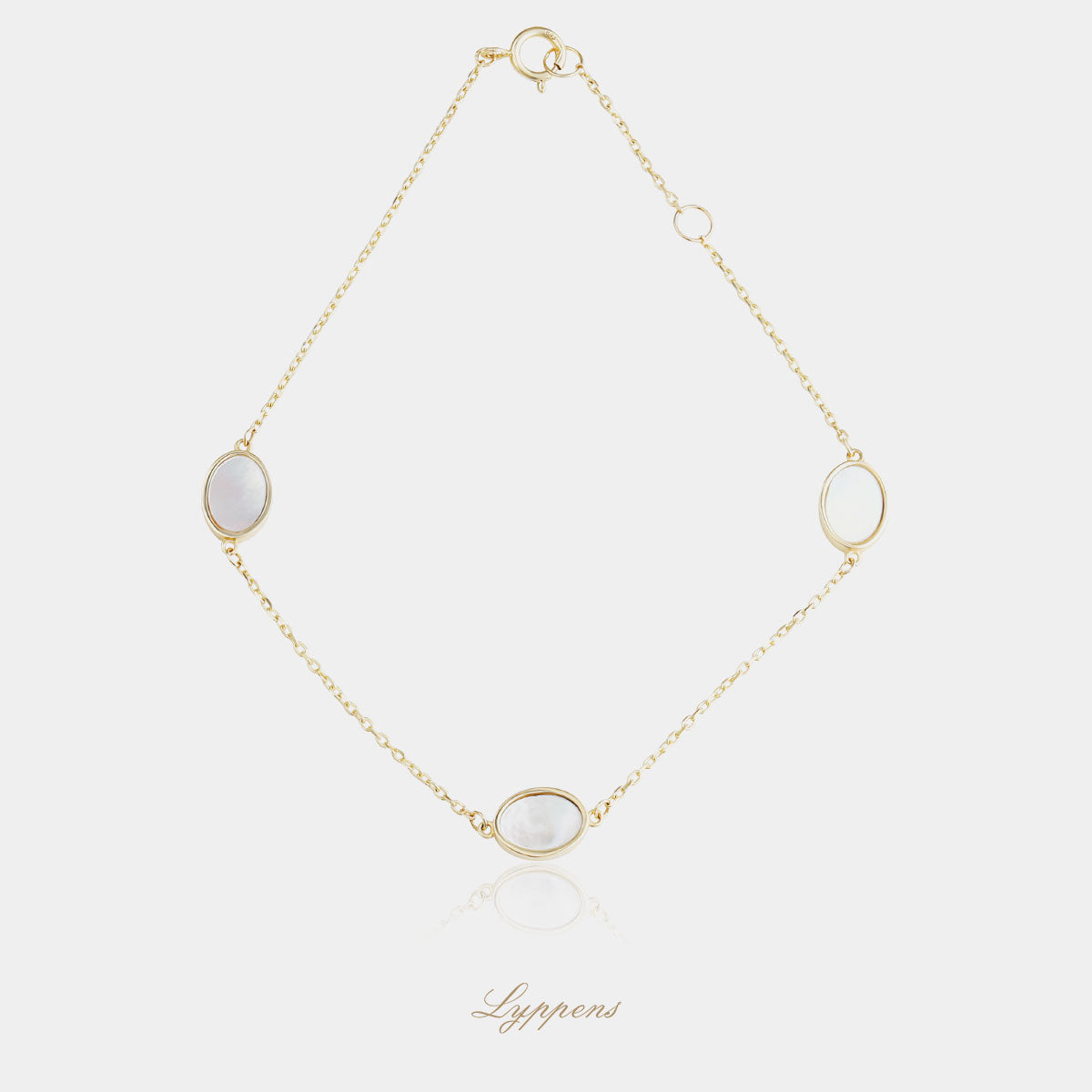 Geelgouden armband met parelmoer