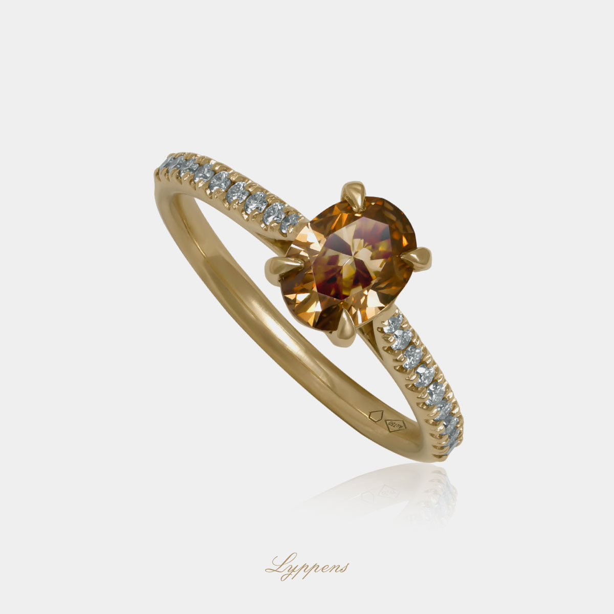 Geelgouden solitair ring met bruine diamant en pavé diamanten