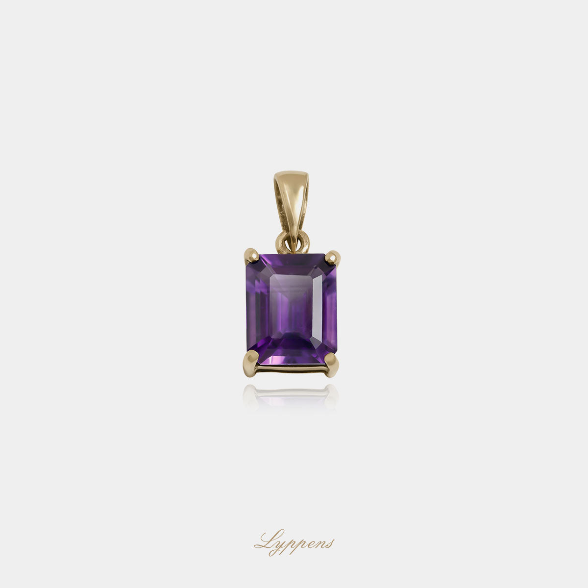 Yellow gold pendant with amethyst