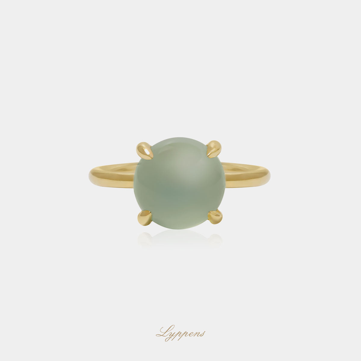 18kt geelgouden ring gezet met een cabochon geslepen chalcedoon.