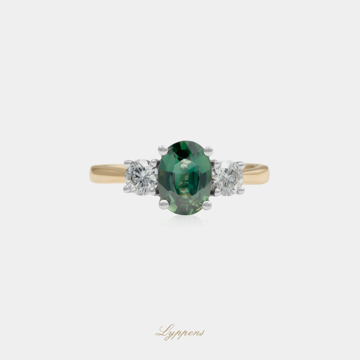 18kt geel- en witgouden ring met ovale groene saffier en briljant geslepen diamanten 0.47 ct G VS1