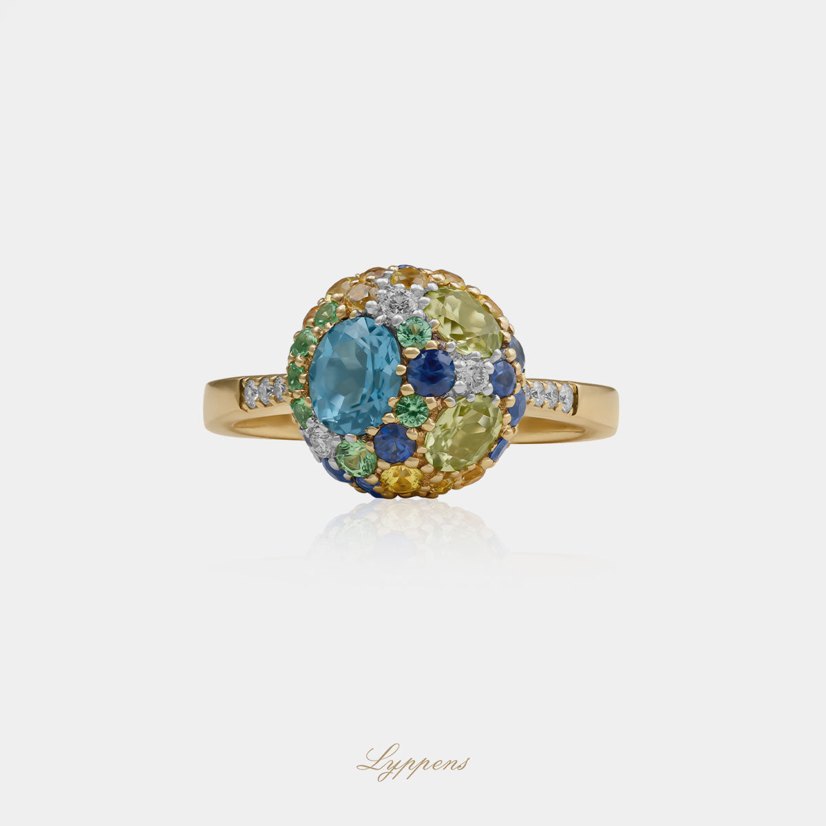 Geelgouden ring gezet met saffier, London blue topaas, tsavoriet, peridoot en briljant geslepen diamant.