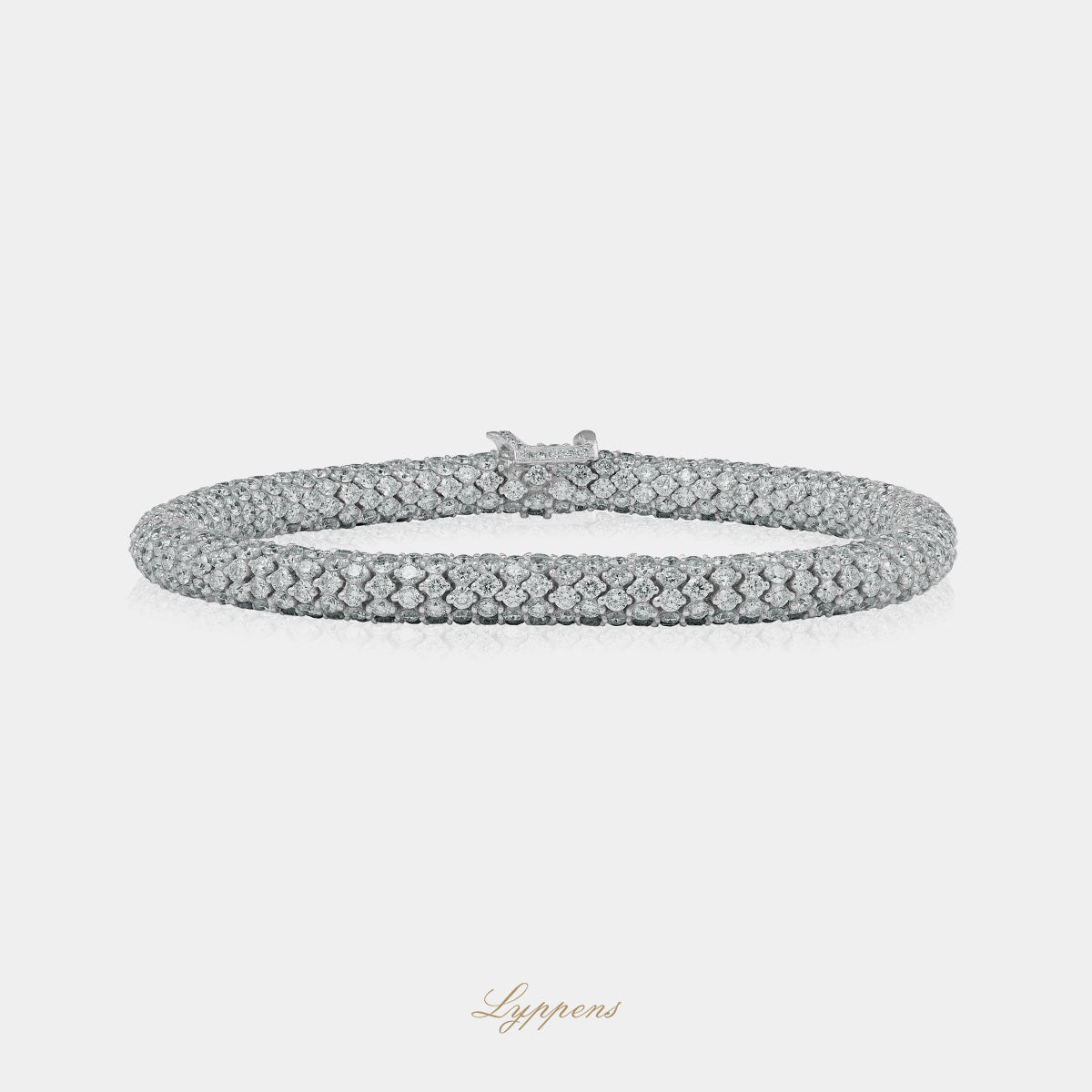 White gold statement bracelet with diamonds