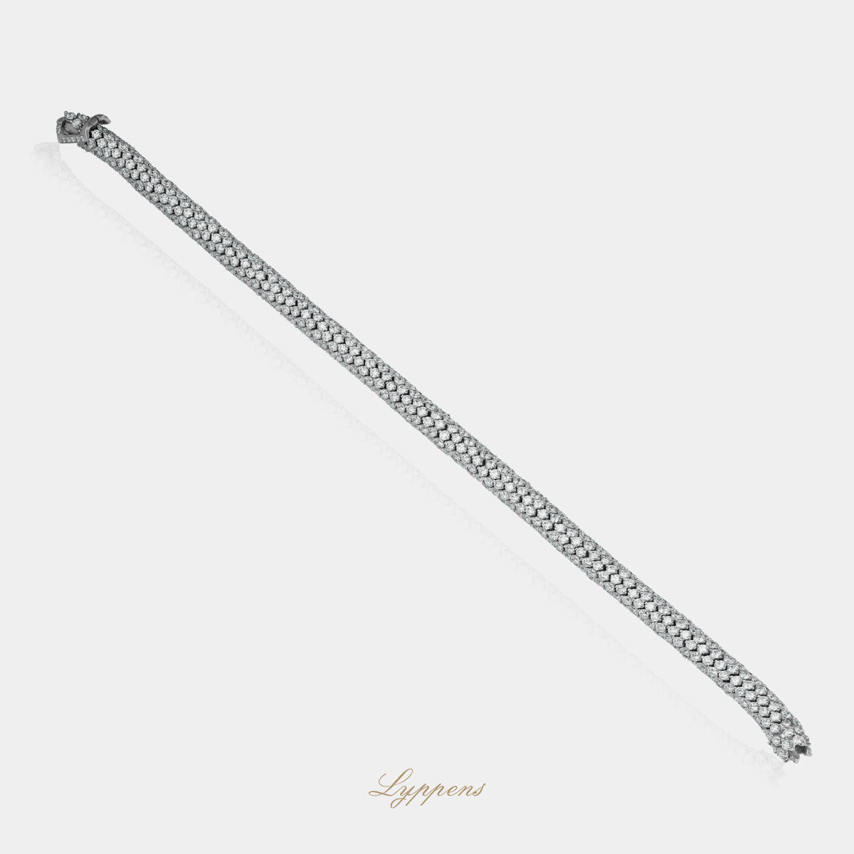 White gold statement bracelet with diamonds