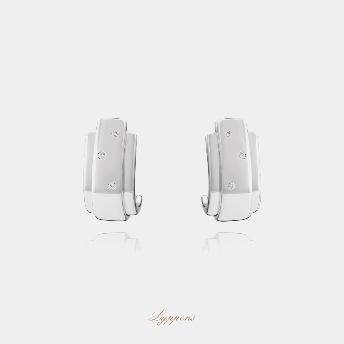 White gold Piaget Possession earrings with diamonds