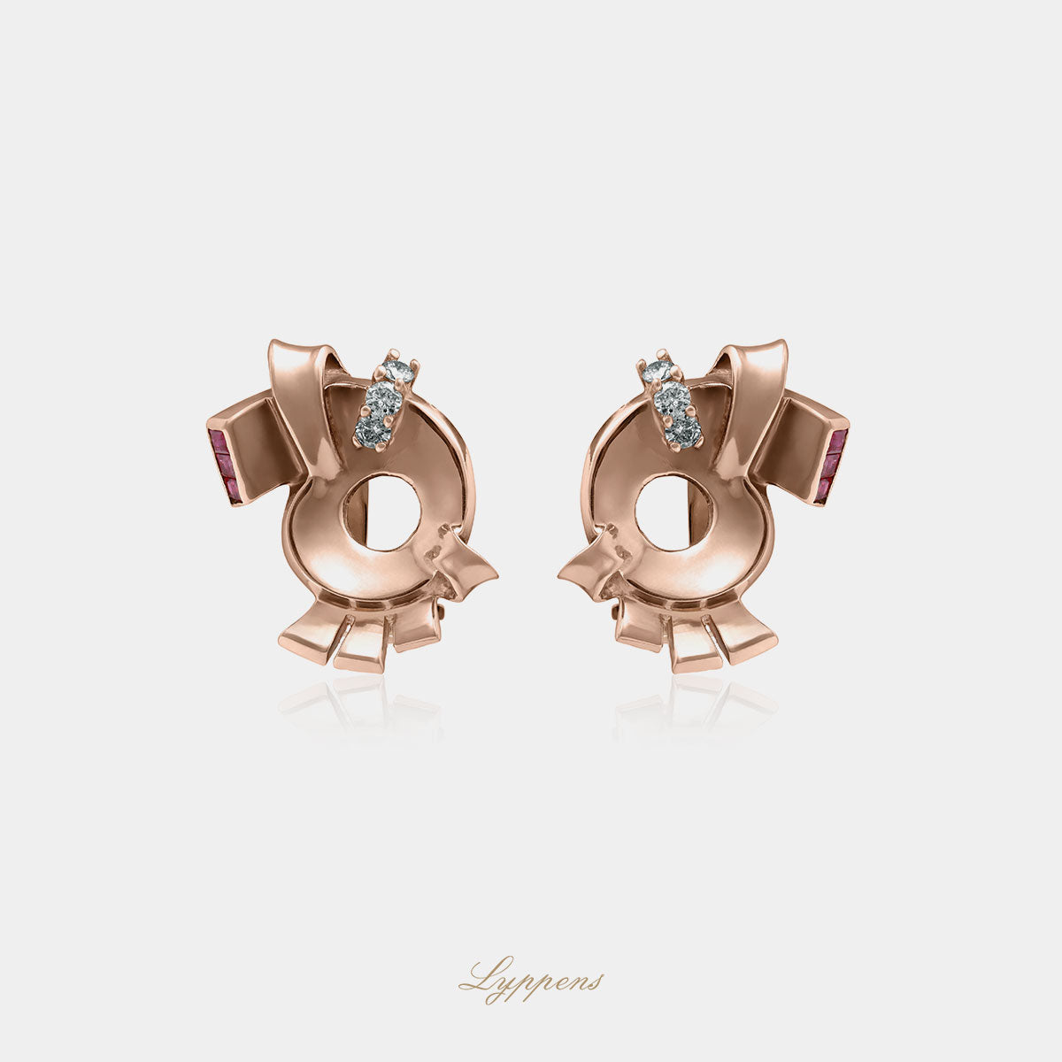 Rose gold vintage 1940s earrings with ruby and diamonds