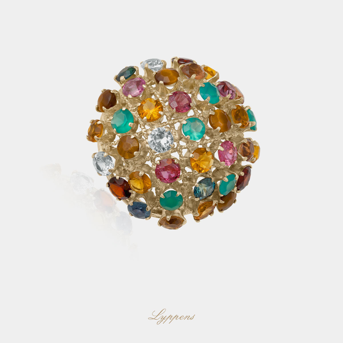 Geelgouden vintage jaren '60 ring gezet met imitatie stenen.