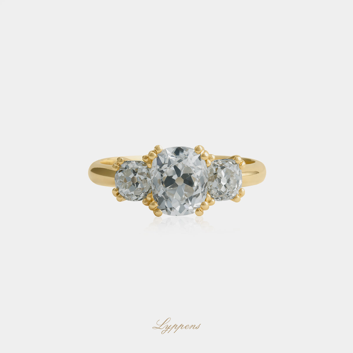 18kt geelgouden ring met oud Europees diamant 1.70ct H SI en zijdiamant 1.00ct H SI