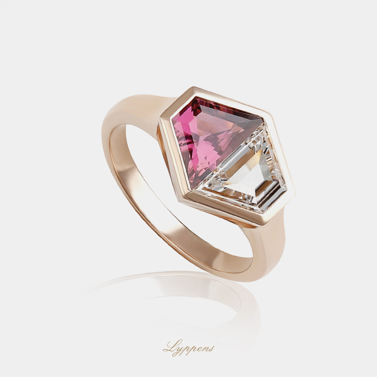 Rose gold ring with diamond and rubellite