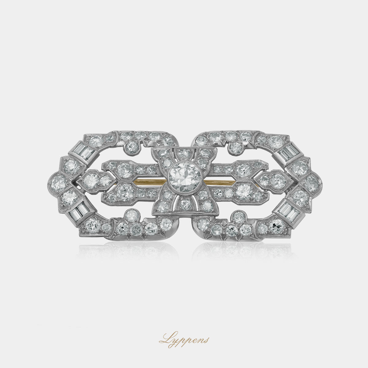 Platinum and diamond Art Deco brooch
