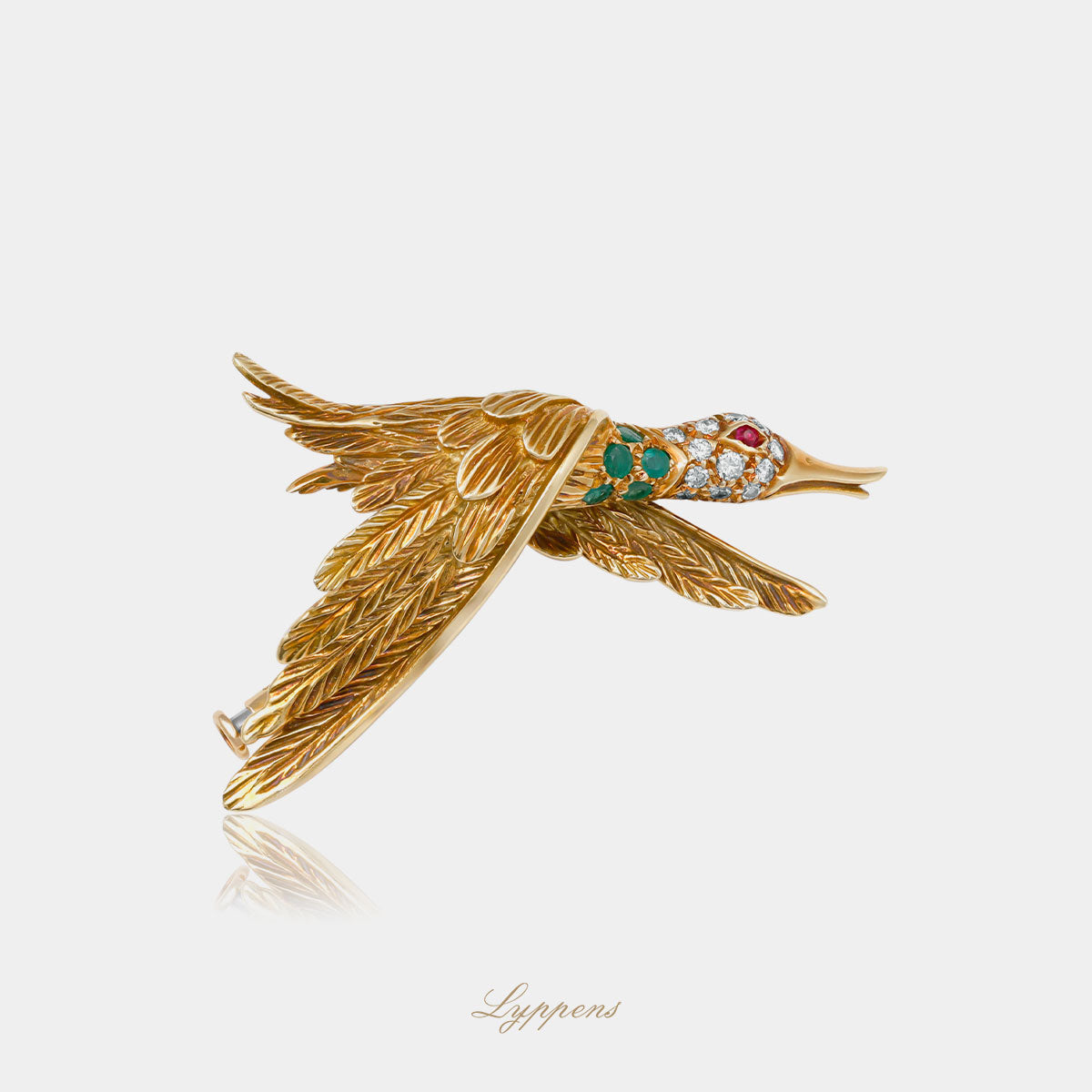 Yellow gold vintage duck brooch