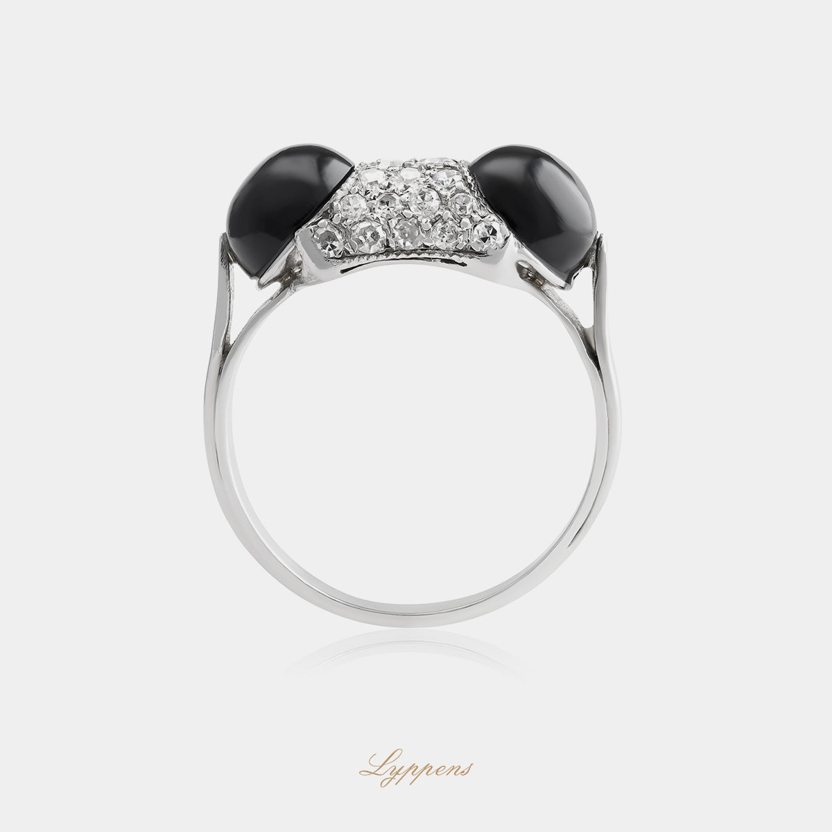 Platina vintage ring met onyx en diamant