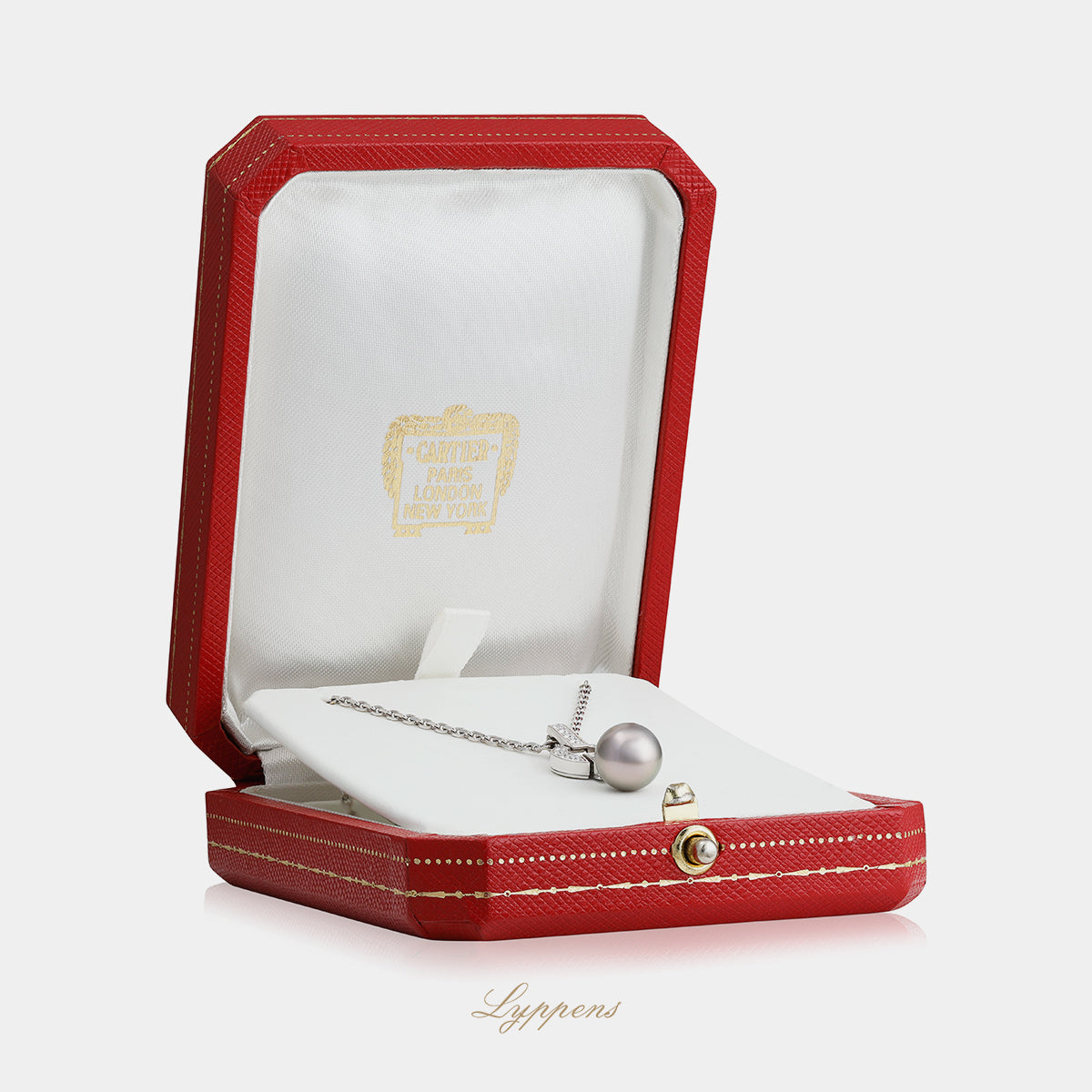 White gold Himalia Cartier necklace with diamonds and Tahitian pearl
