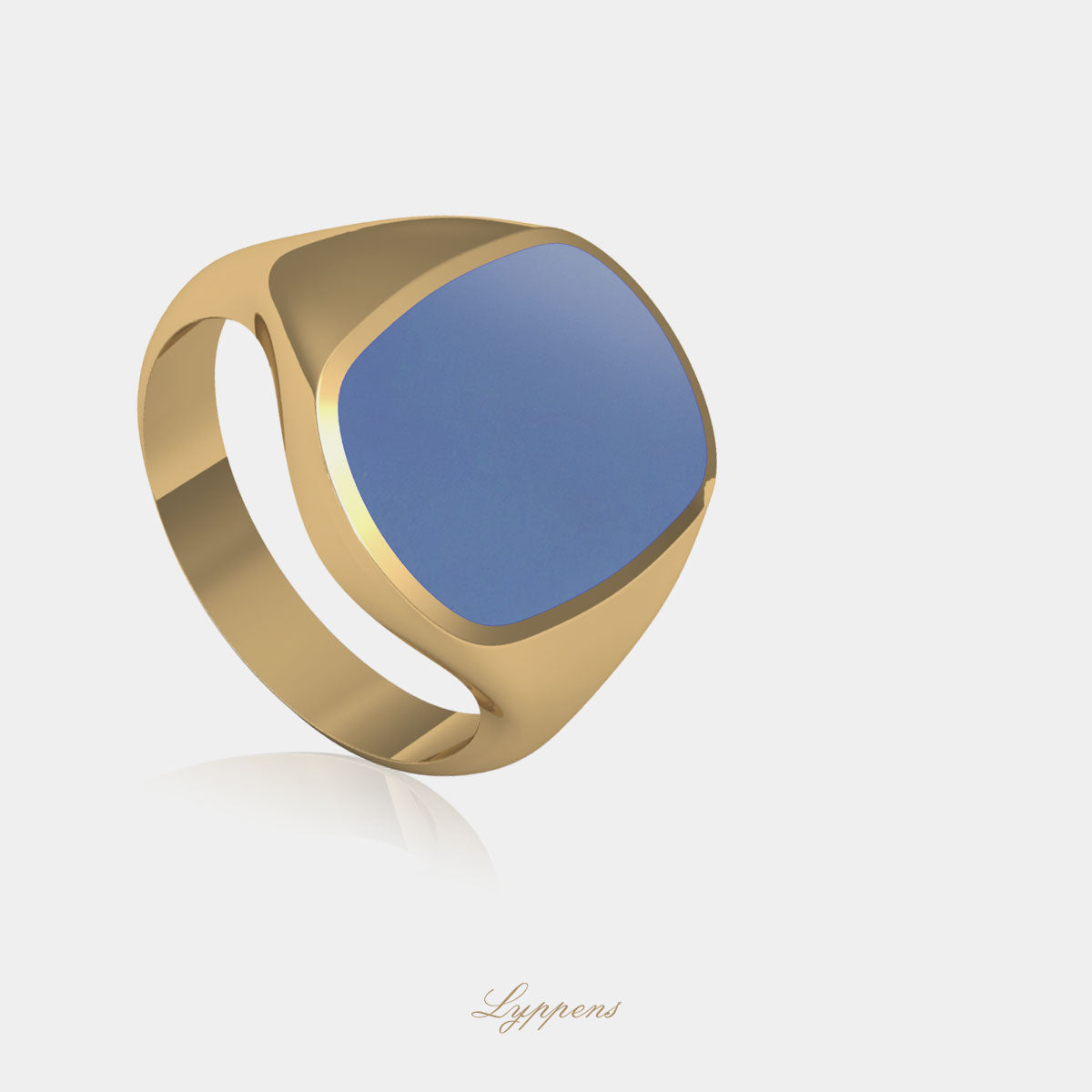 Yellow gold signet ring with layer stone