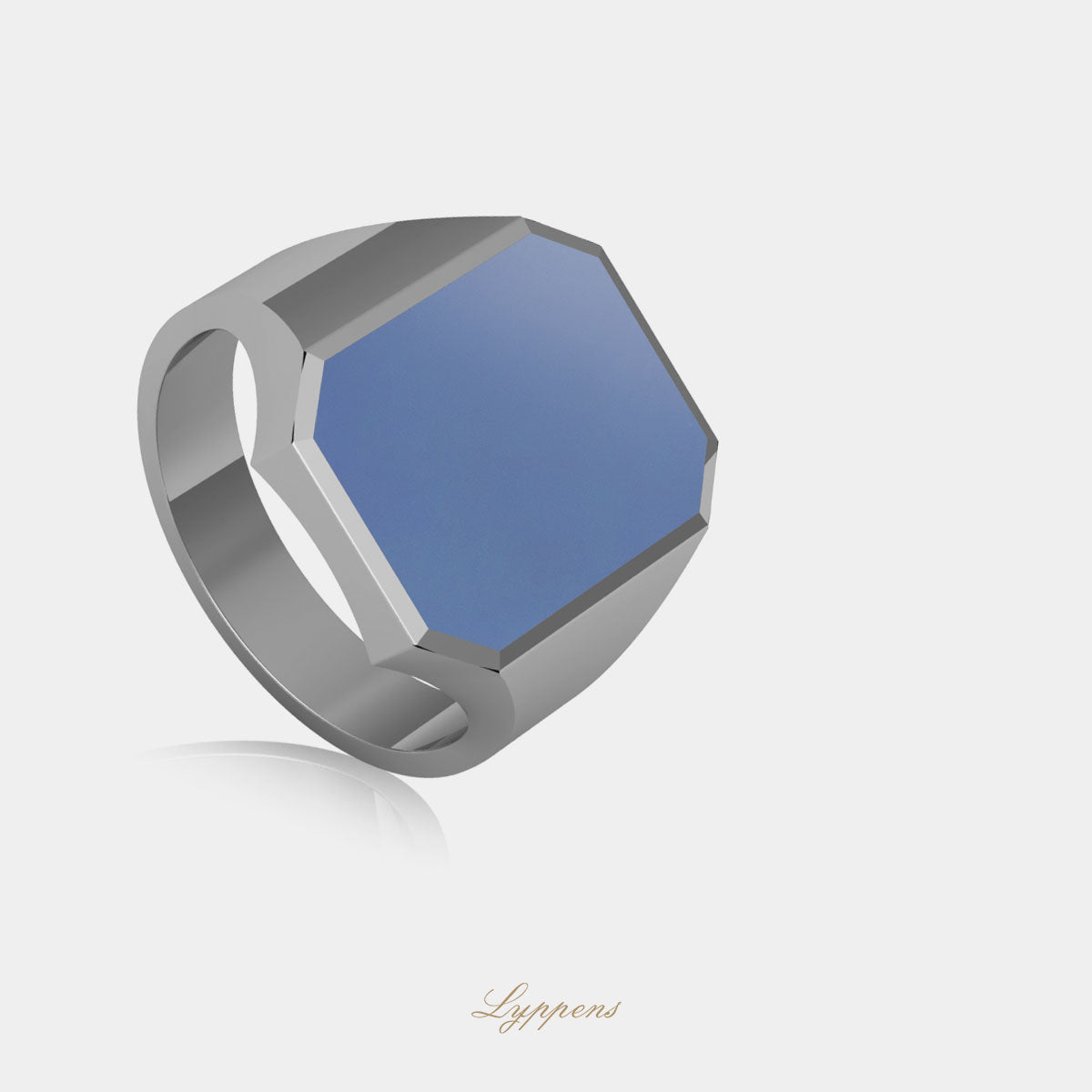 White gold signet ring with layer stone