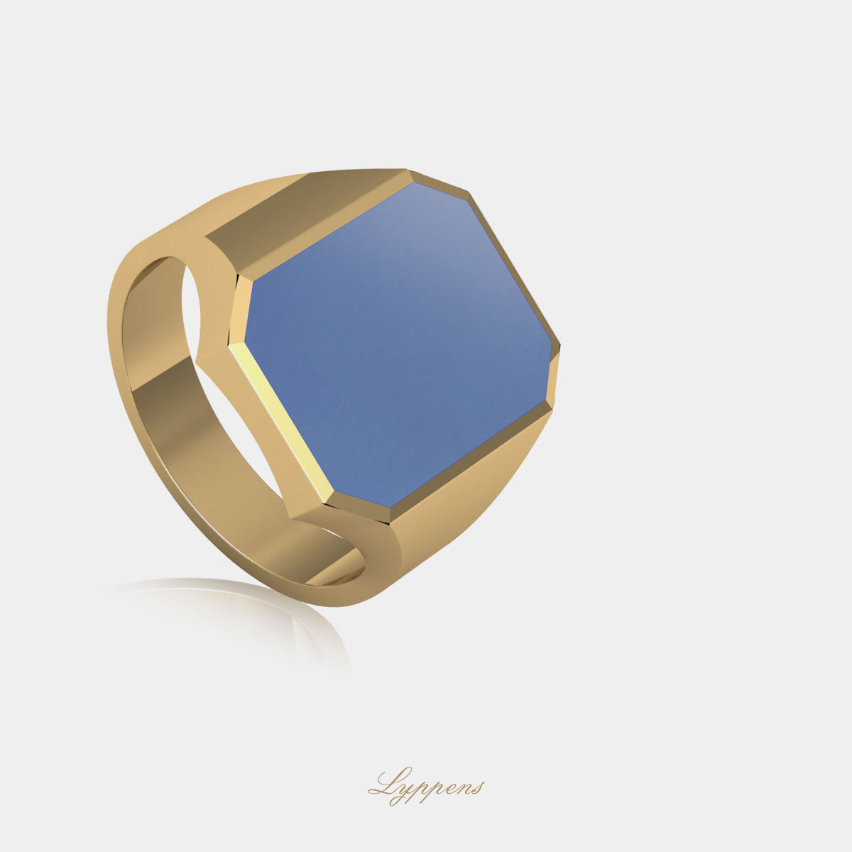 Yellow gold signet ring with layer stone