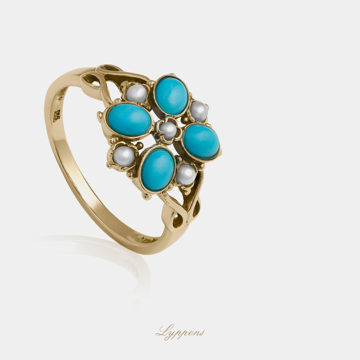 Yellow gold ring with turquoise and pearls