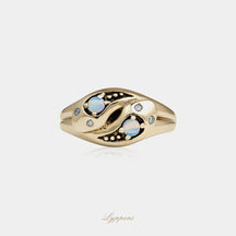 Yellow gold with opal and diamonds