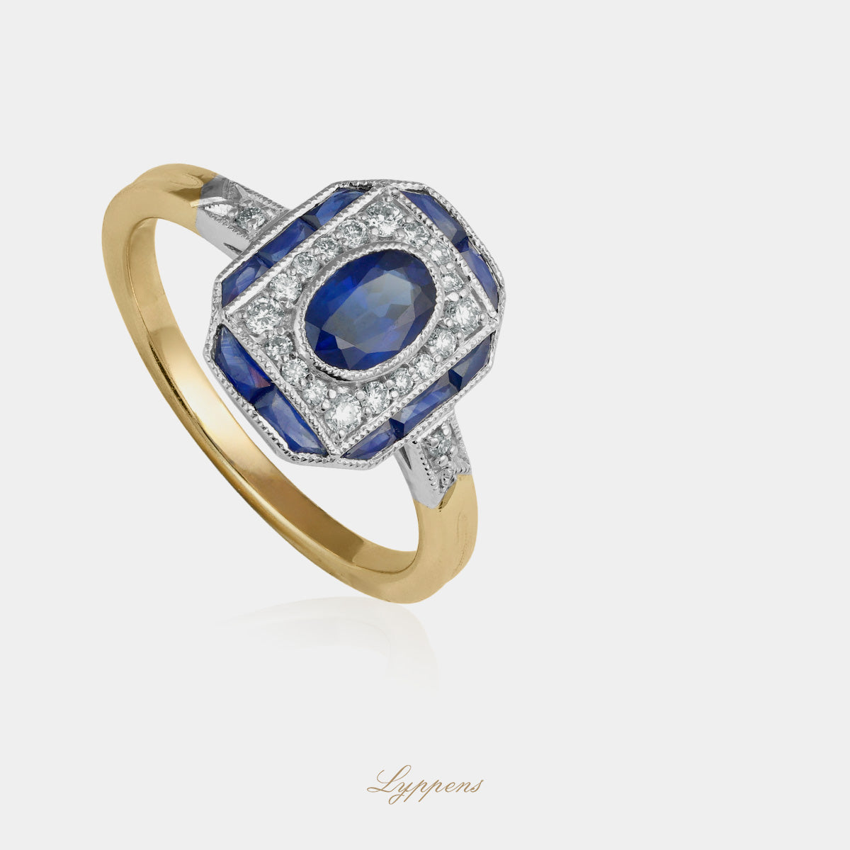 Yellow gold ring with sapphire and diamonds