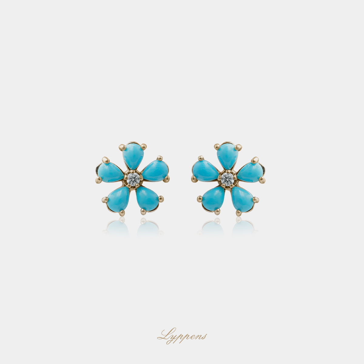 Yellow gold ear studs with turquoise and diamonds