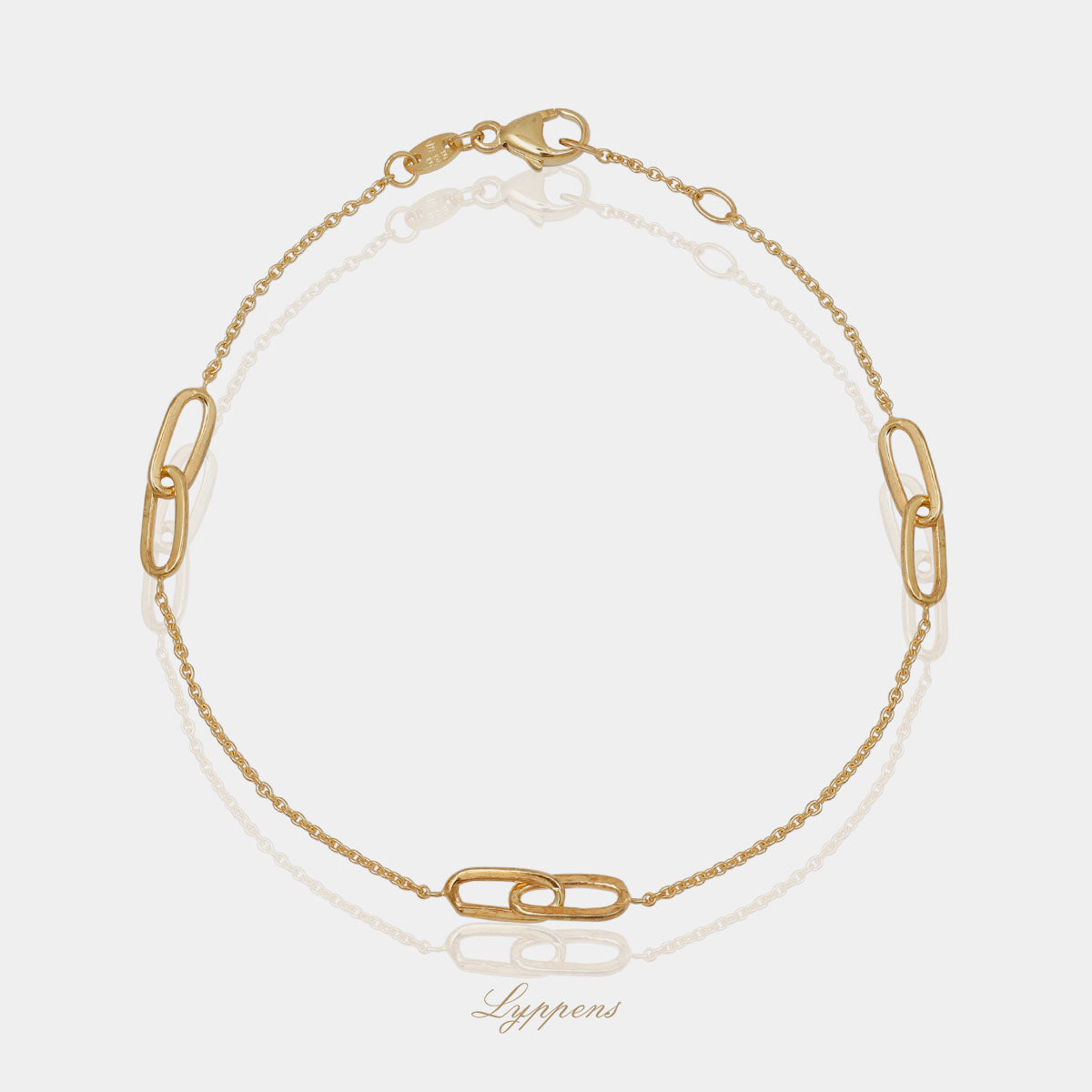 Geelgouden fantasie schakelarmband.