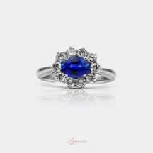 Witgoud met saffier en diamant