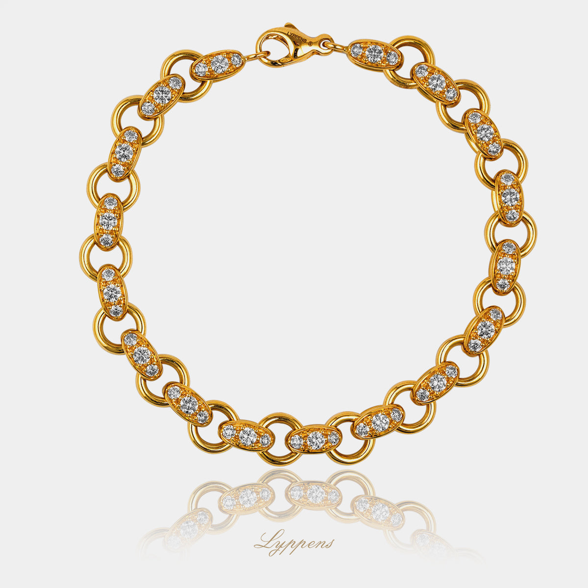 Yellow gold link bracelet with diamonds