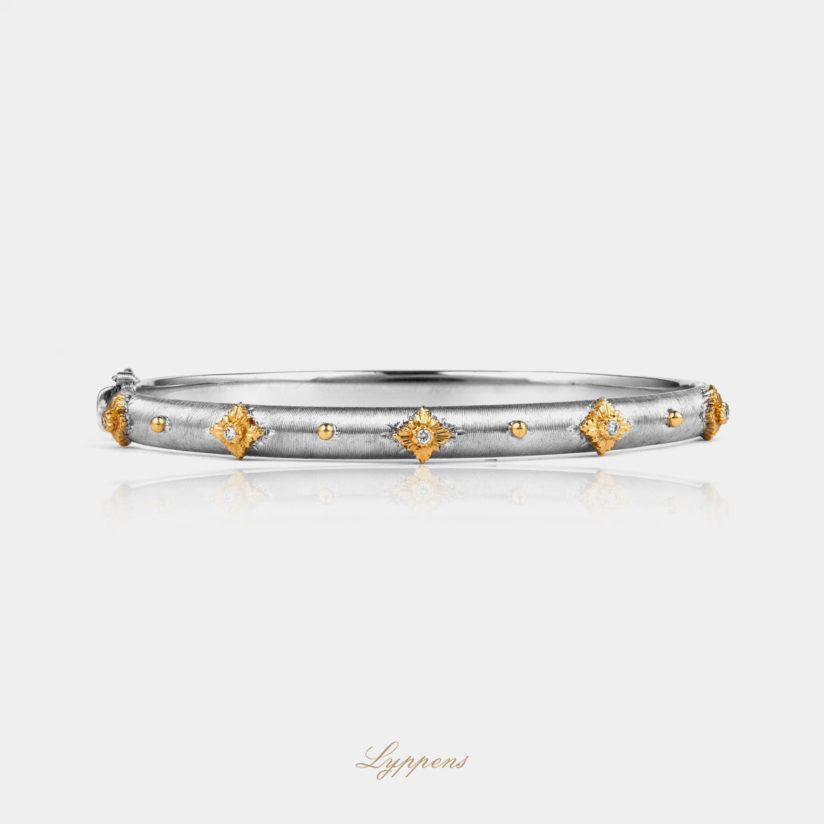 White gold bracelet with diamonds